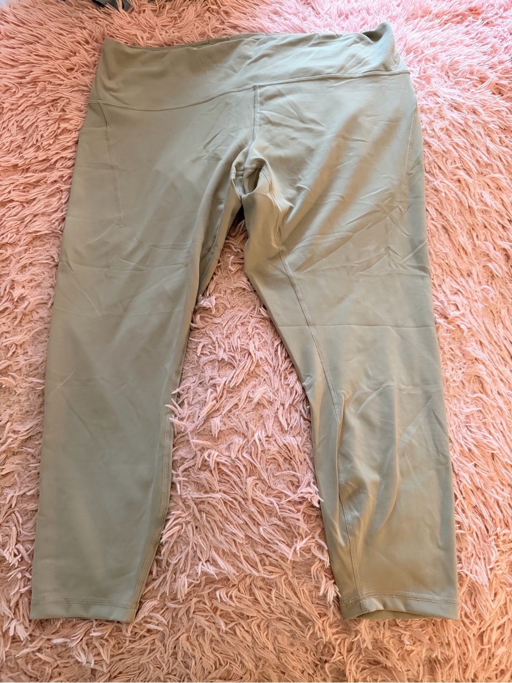 lululemon athletica Sage Green Women's Active capri Leggings